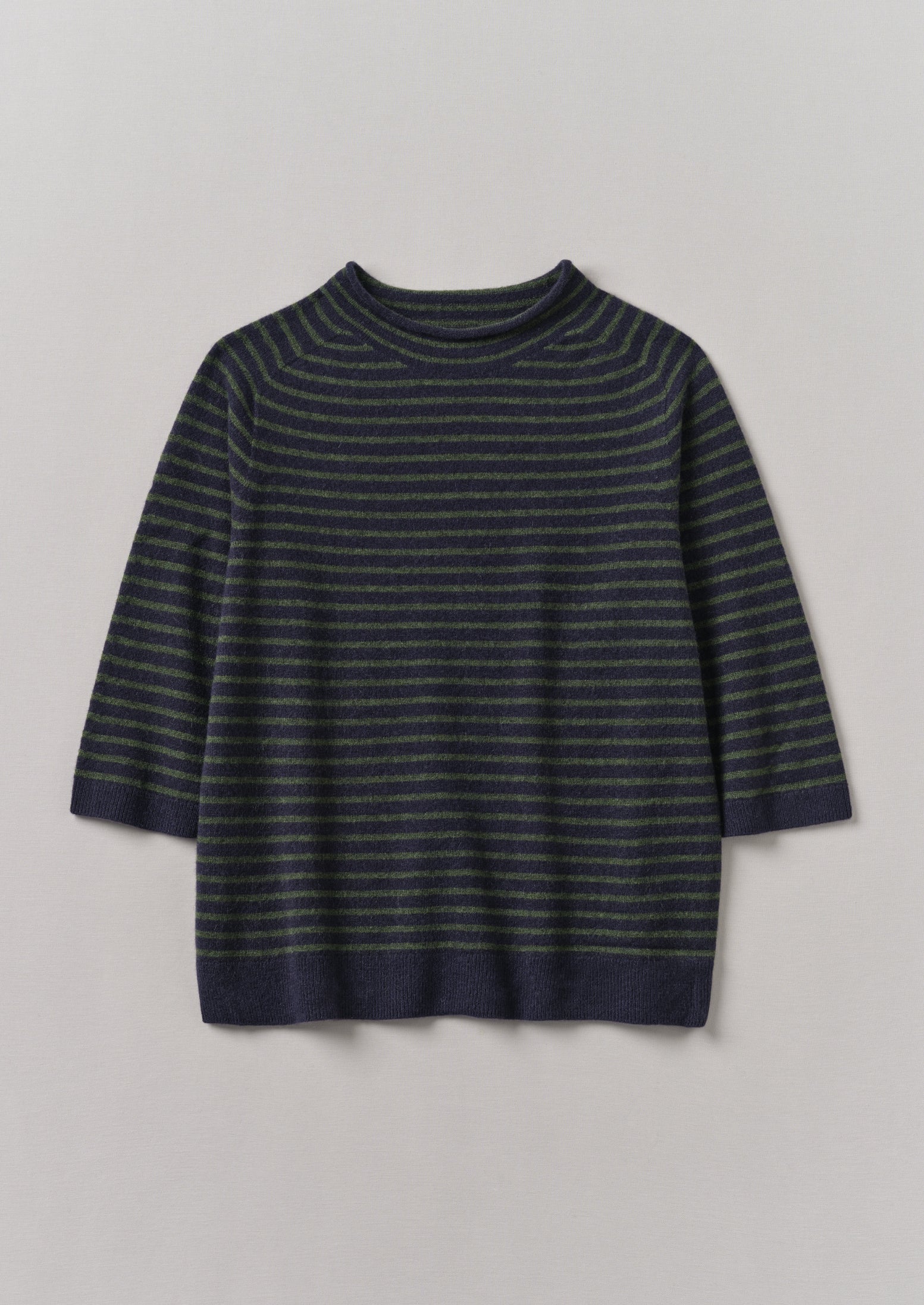 Dark Navy & Olive Wool Cashmere Half-Sleeve Sweater