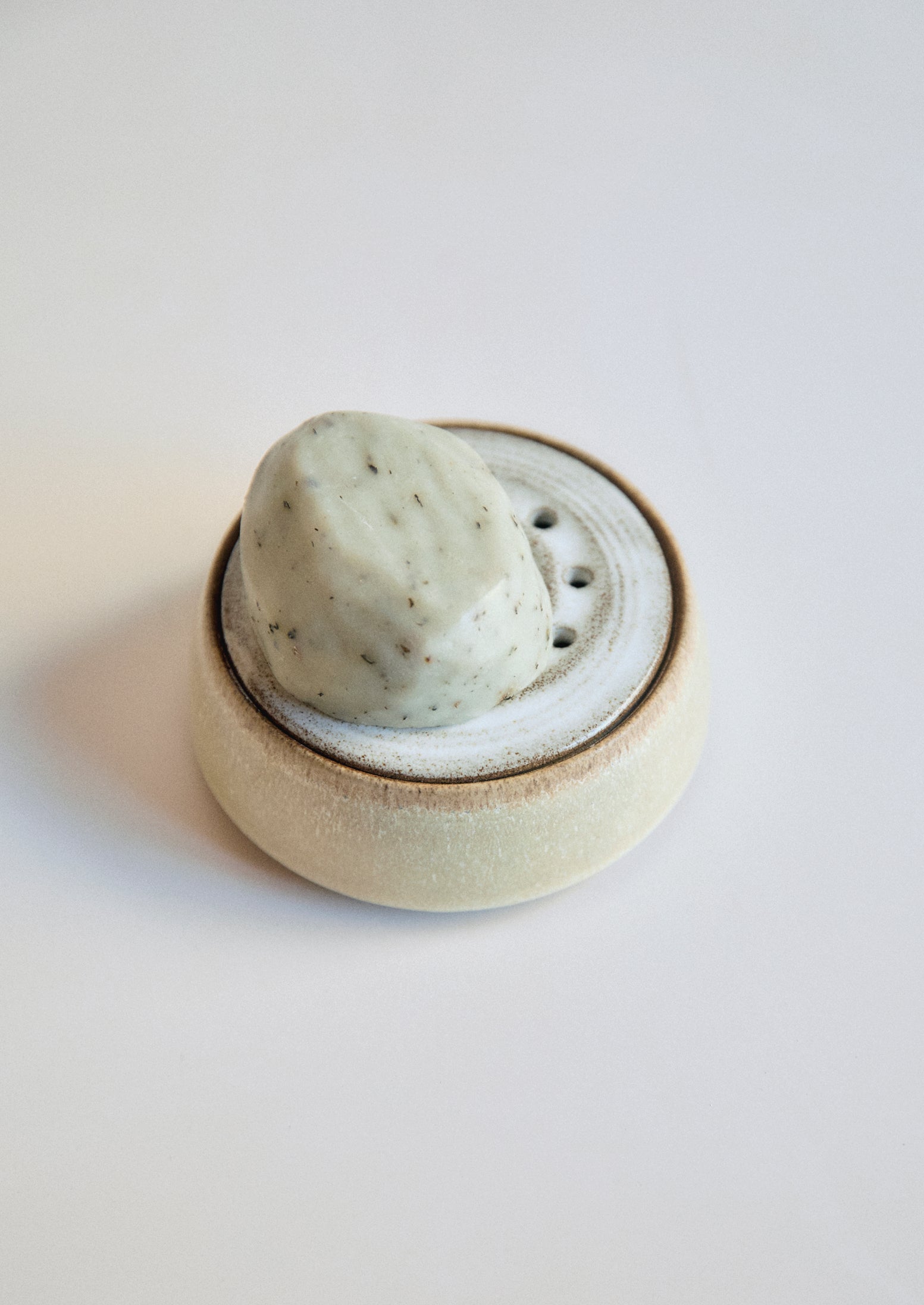 Laerke Moller Soap Dish in Chalk or Ochre