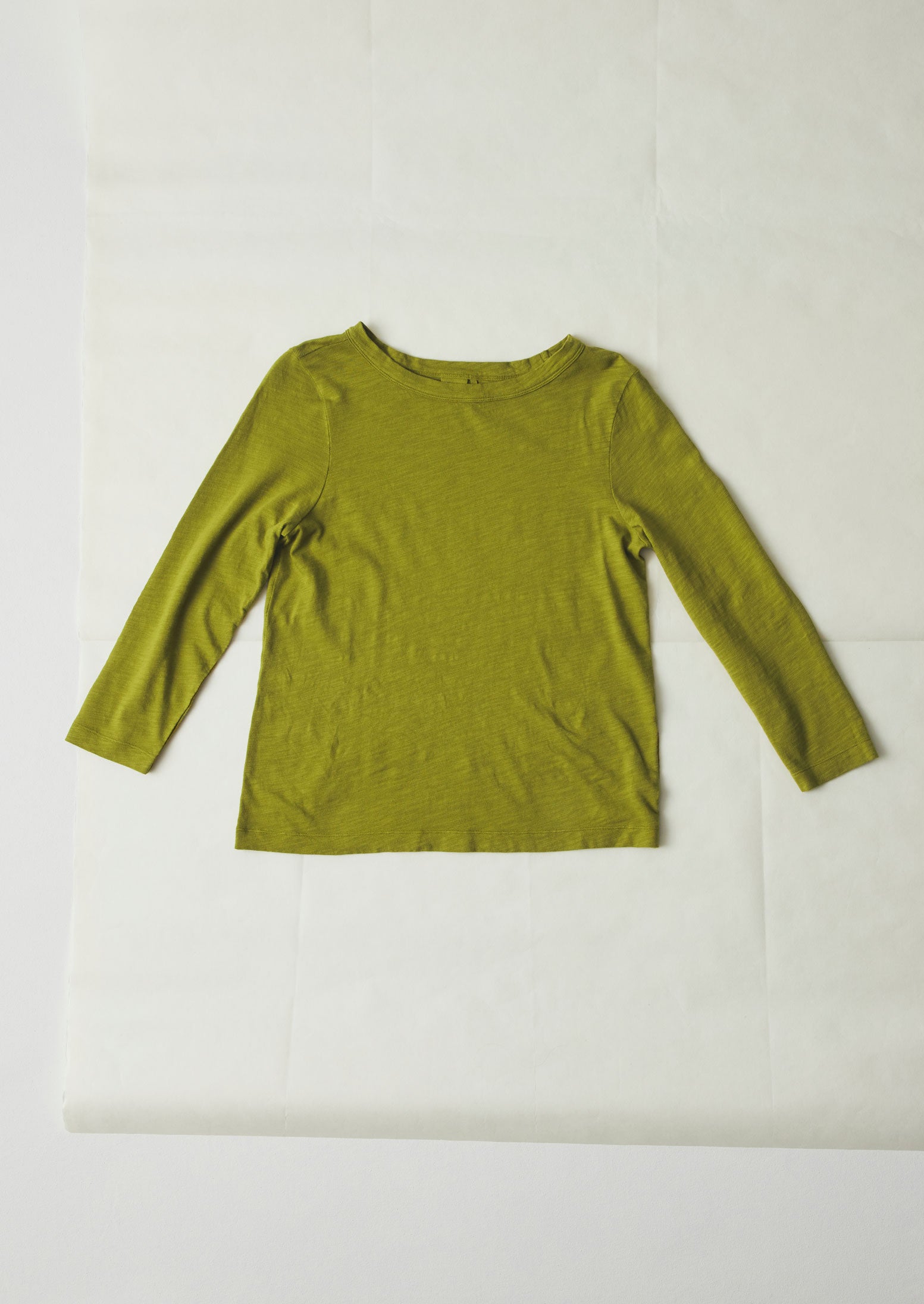 Lia Garment-Dyed Boat Neck Tee in Pea Shoot