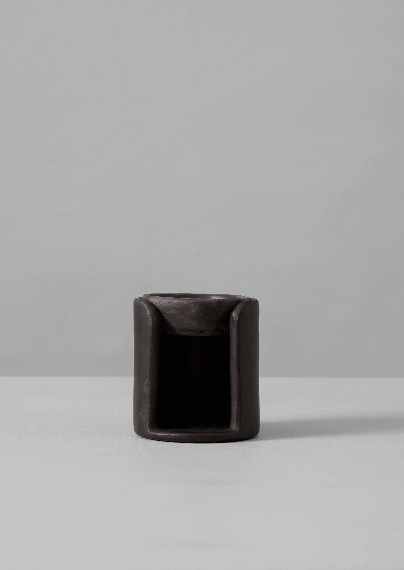 Handmade Black Clay Longpi Oil Burner
