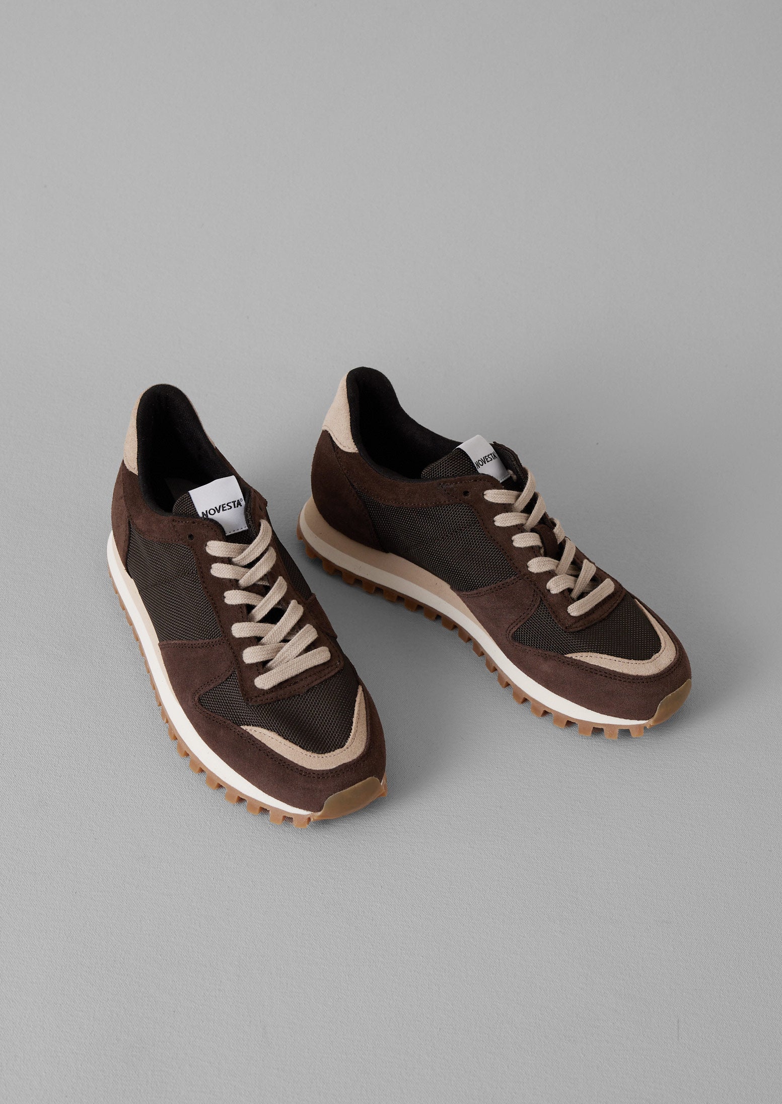 Novesta Marathon Trail Shoes in Brown
