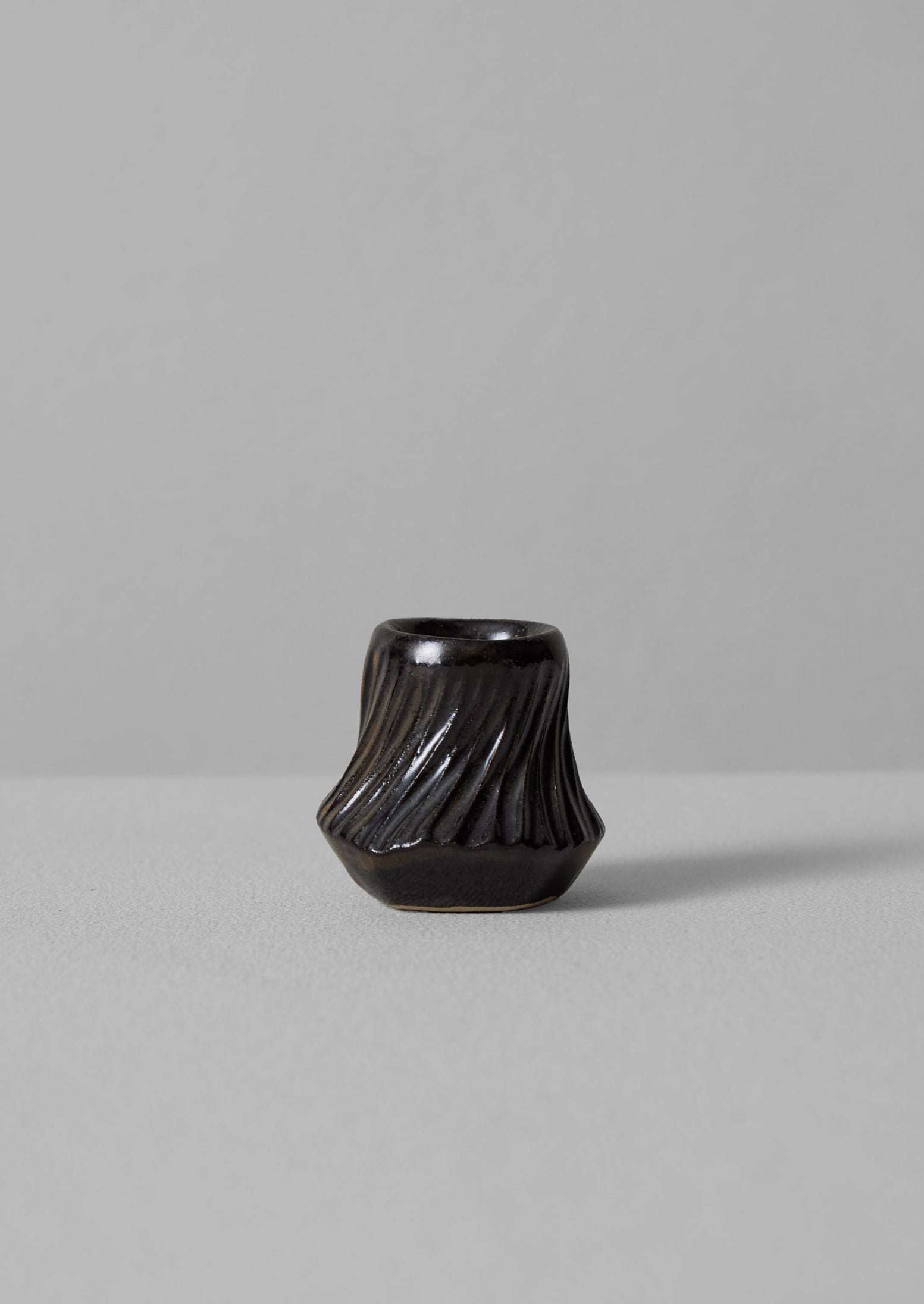 Hand-Pinched Stoneware Candle Holder – Dark Brown