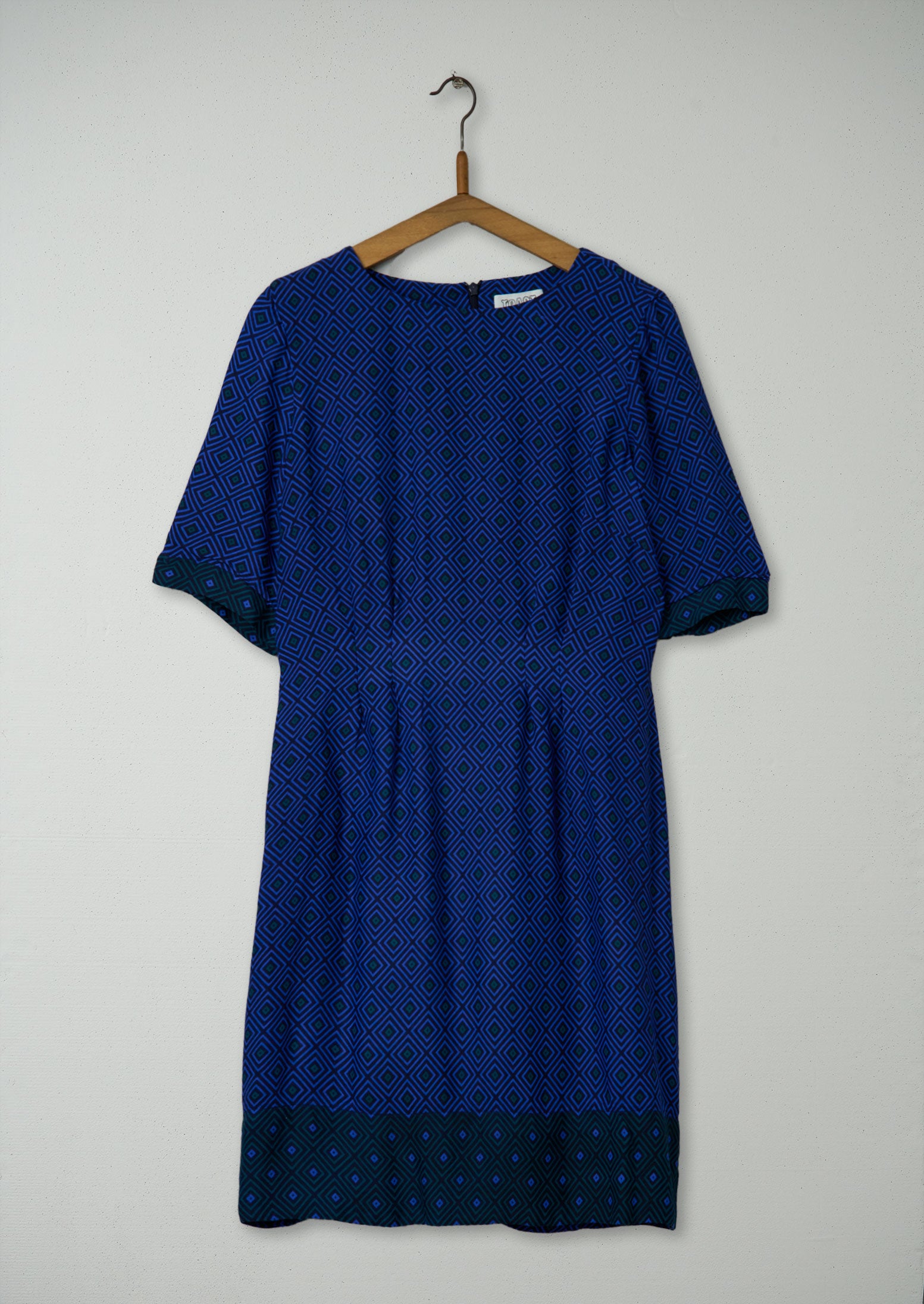 Eagle Eye Print Dress - Size 14, Stylish Multi-Pattern