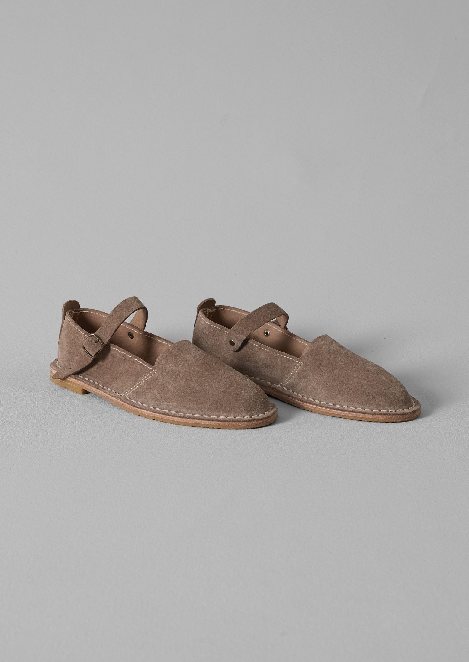 Steve Mono Suede Buckle Shoes in Taupe