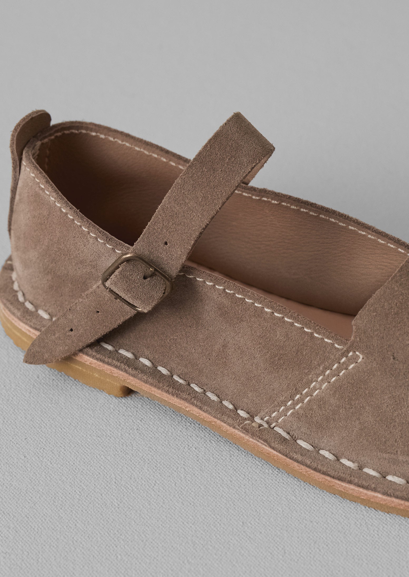 Steve Mono Suede Buckle Shoes in Taupe