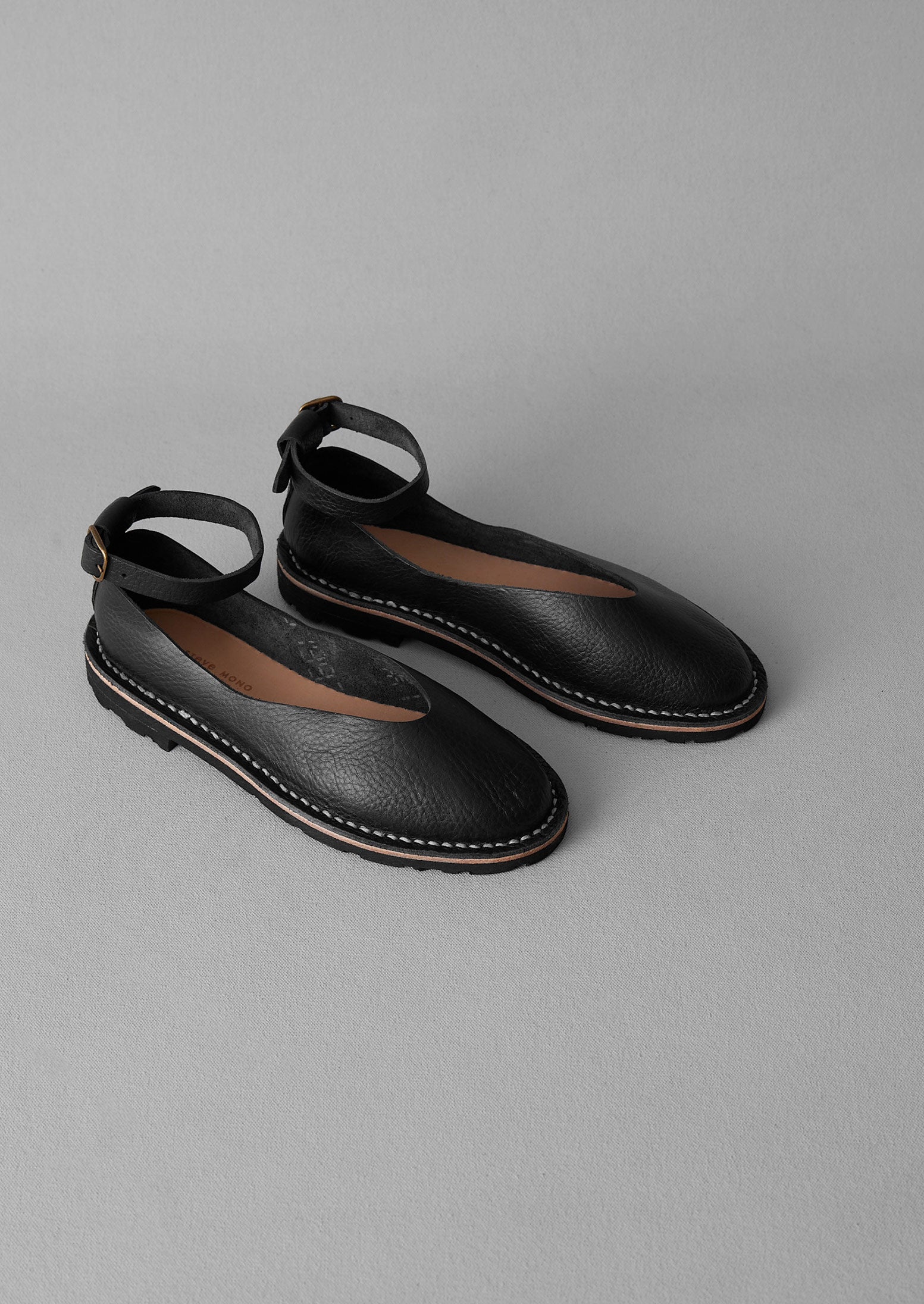 Steve Mono Black Artisan Pumps