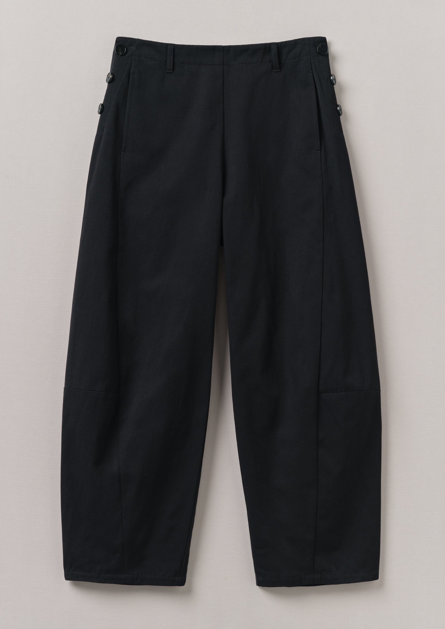 Black Cotton Linen Twisted Seam Trousers